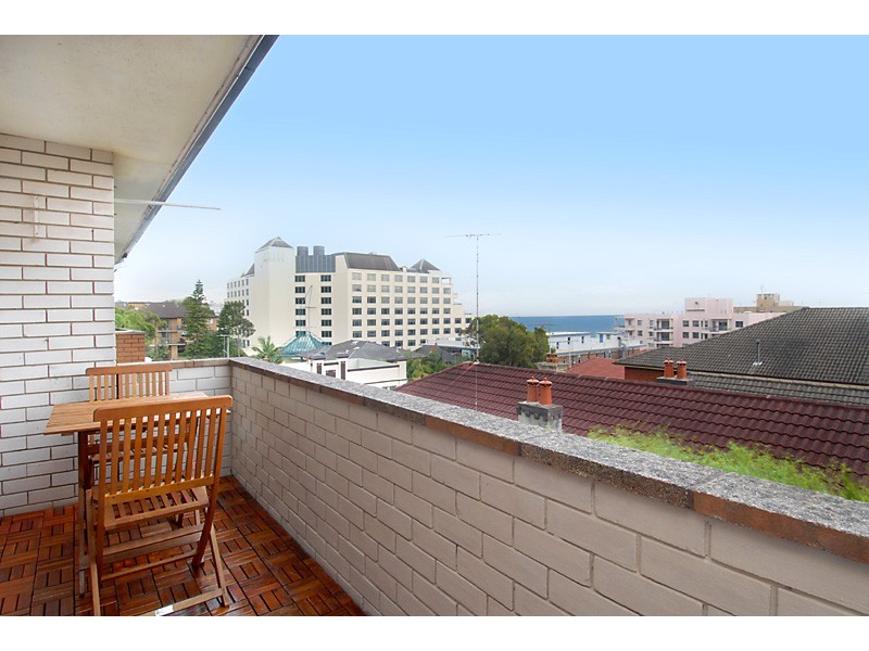 10/1-3 Waltham Street, Coogee NSW 2034
