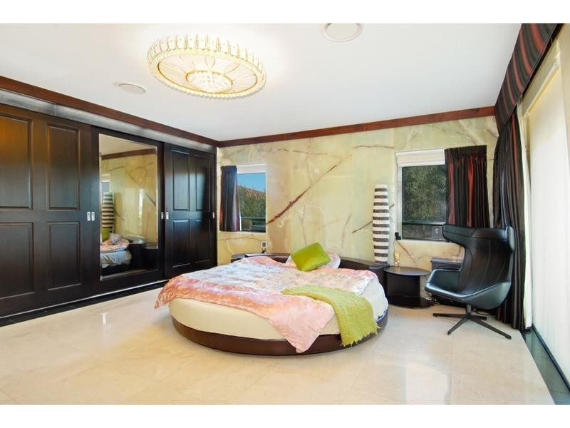 75 Wassell Street, Chifley NSW 2036