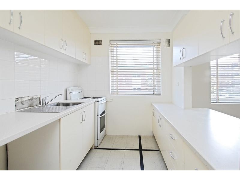 2 Carr Street, Coogee NSW 2034