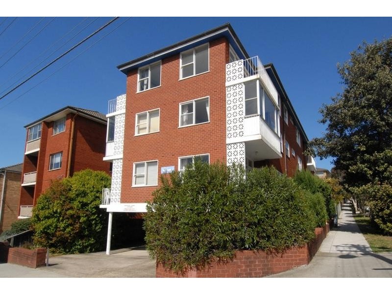 2 Carr Street, Coogee NSW 2034