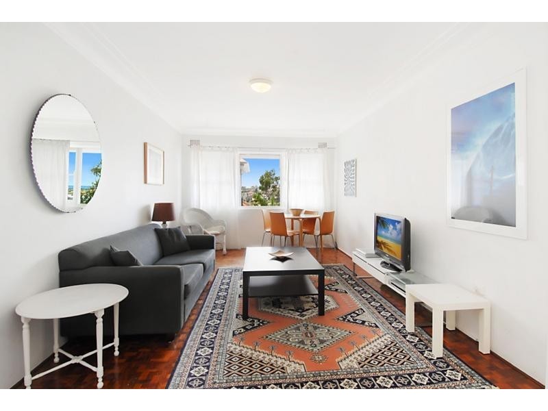 205 Beach Street, Coogee NSW 2034