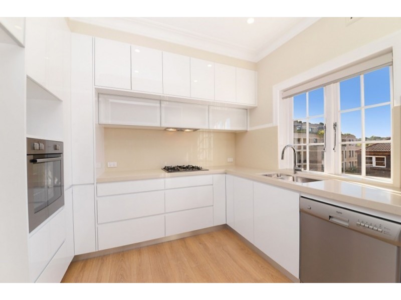 122 Brook Street, Coogee NSW 2034