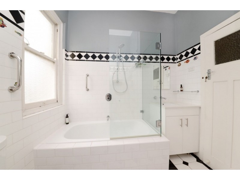 97 Beach Street, Coogee NSW 2034