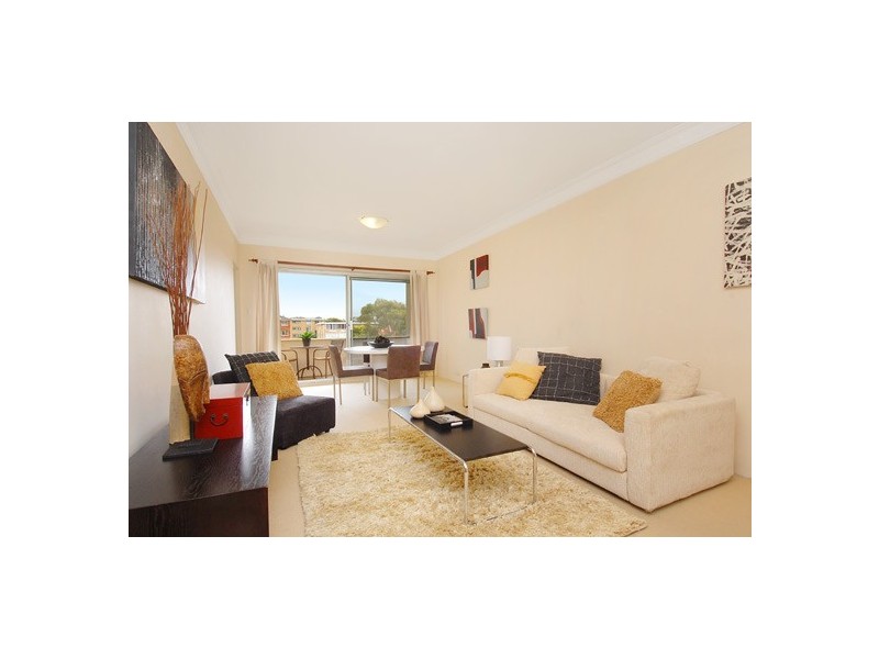 2/11a – 15 Berwick Street, Coogee NSW 2034