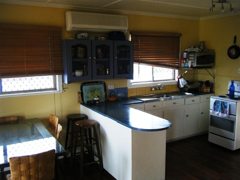Centenary Heights QLD 4350
