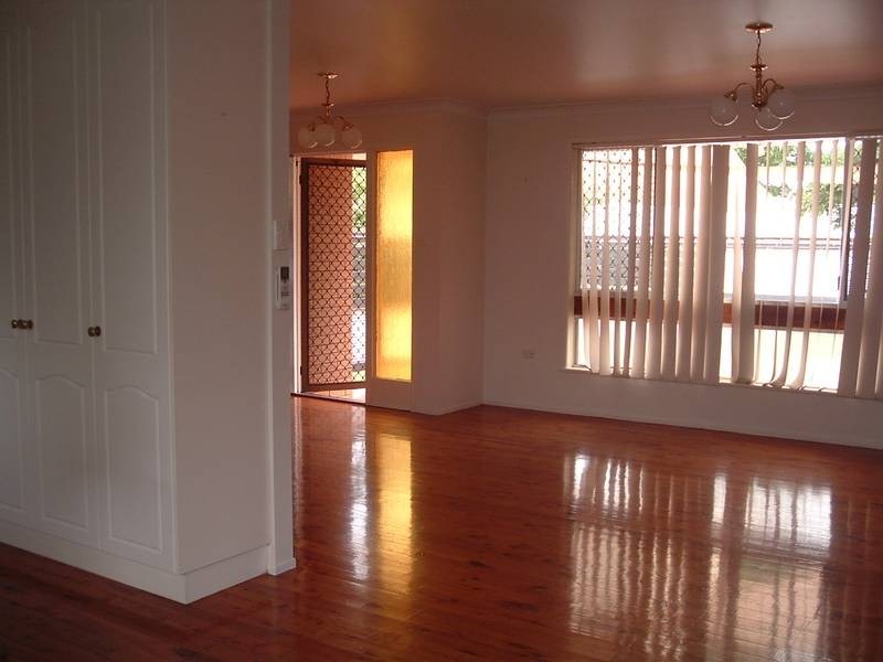 12 HOGAN STREET, Centenary Heights QLD 4350