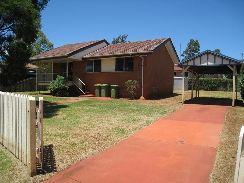 71 Gala Court, Rockville QLD 4350