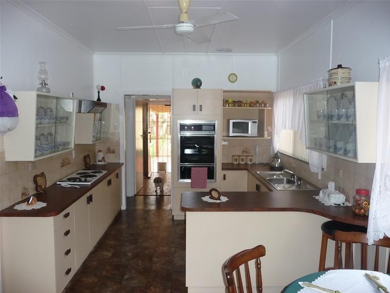 Mount Lofty QLD 4350