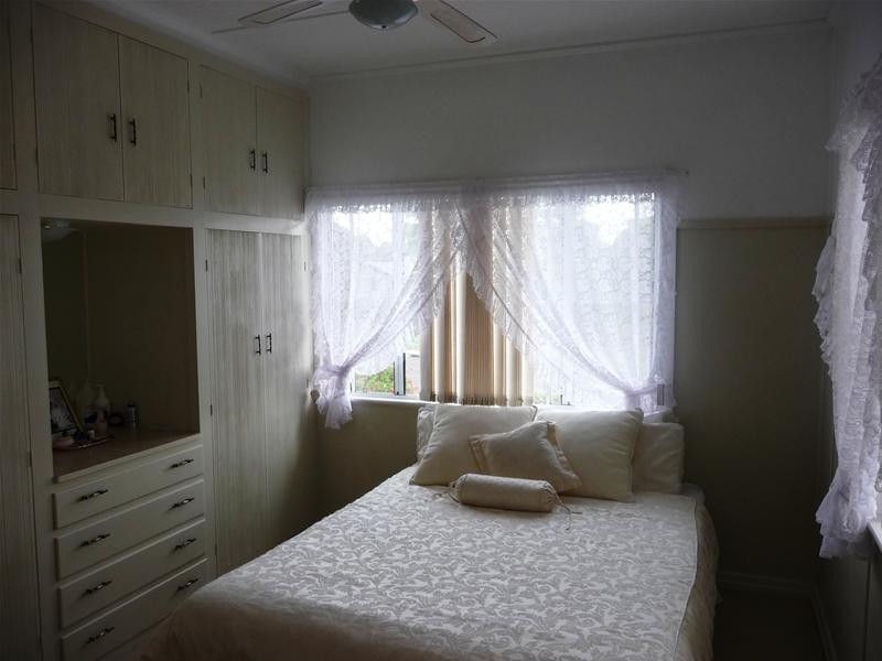 Mount Lofty QLD 4350