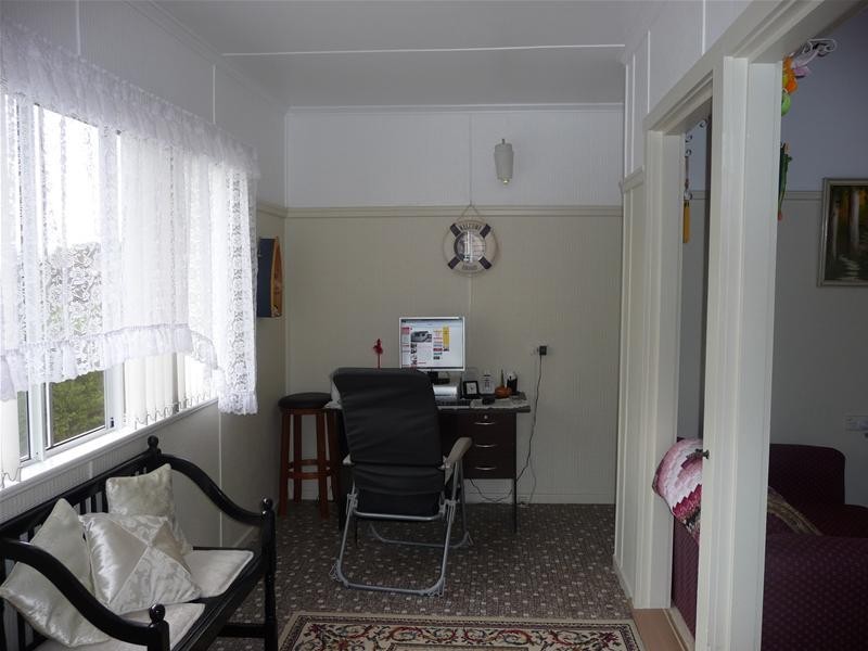 Mount Lofty QLD 4350