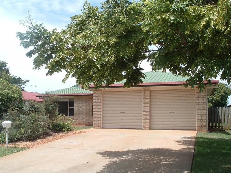 14 PIXIE DRIVE, Darling Heights QLD 4350