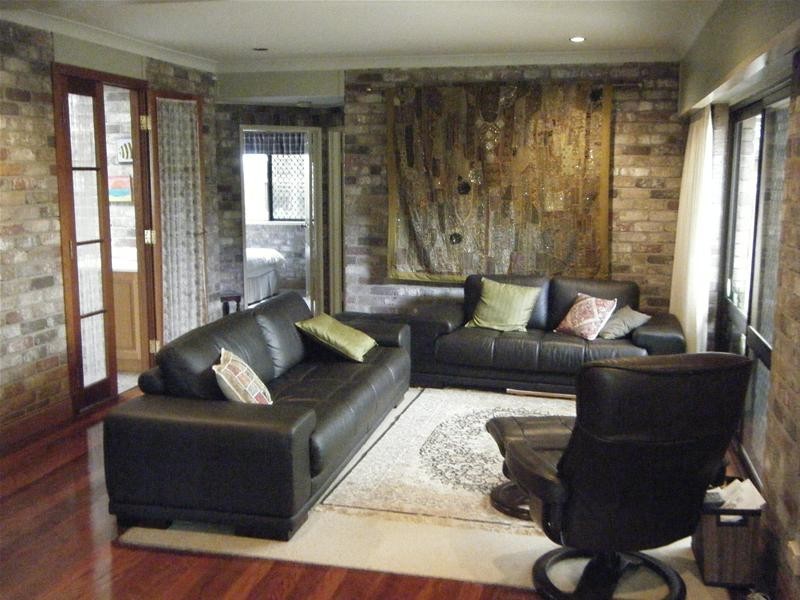 Centenary Heights QLD 4350