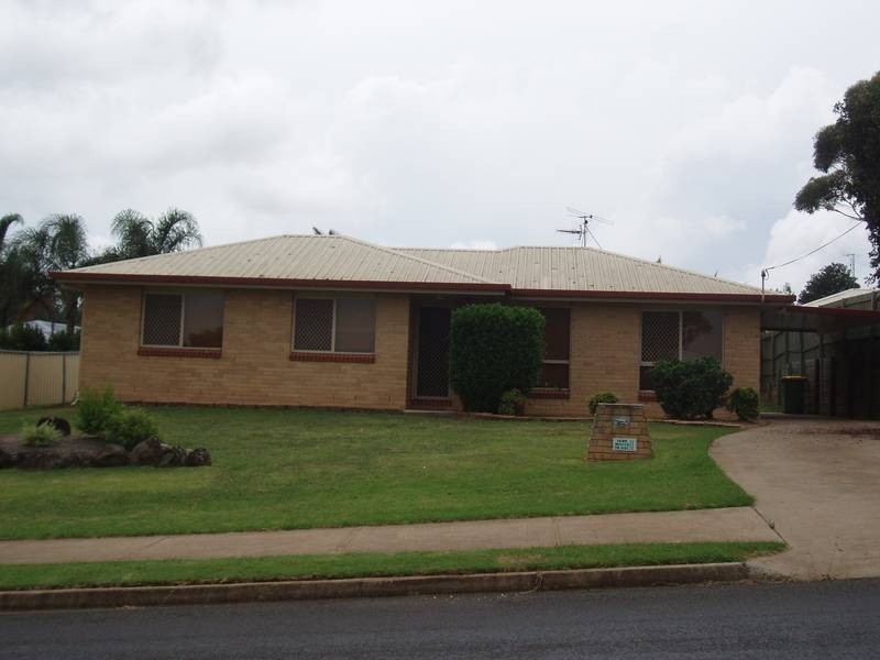 183 BAKER STREET, Darling Heights QLD 4350