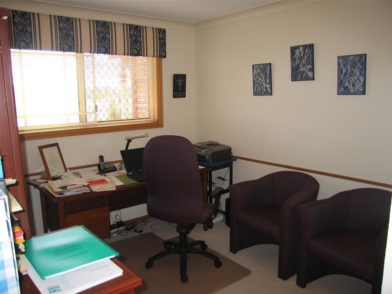 Centenary Heights QLD 4350