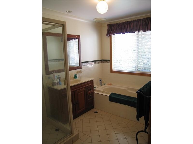 Centenary Heights QLD 4350