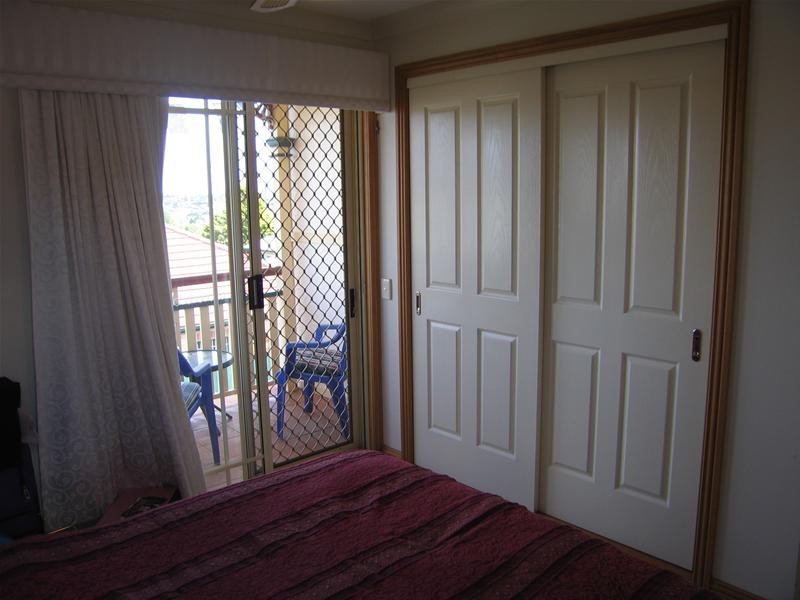 Centenary Heights QLD 4350