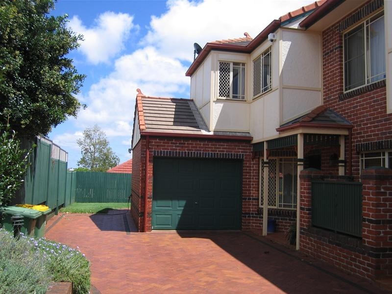 Centenary Heights QLD 4350