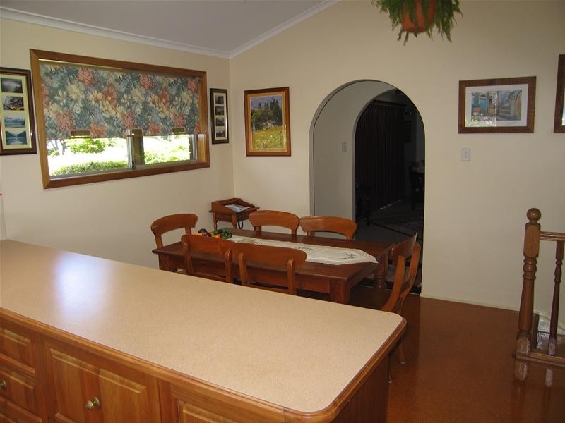 Mount Lofty QLD 4350