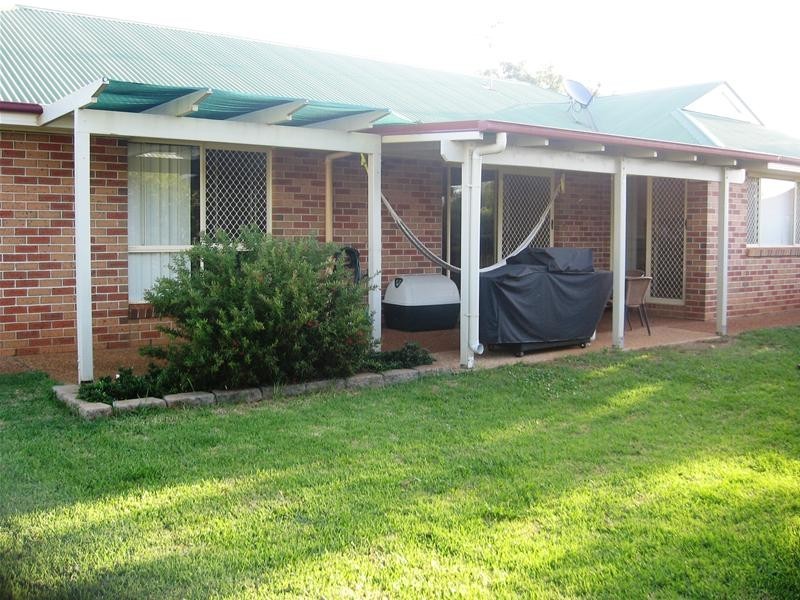 Kearneys Spring QLD 4350