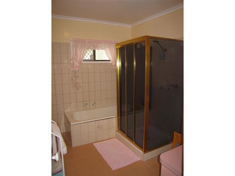 Kearneys Spring QLD 4350