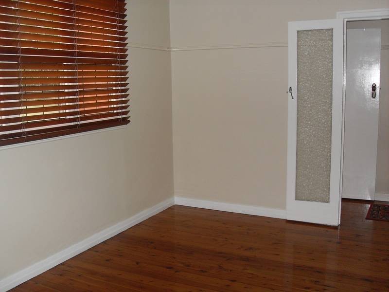 37 GLADSTONE STREET, Toowoomba QLD 4350