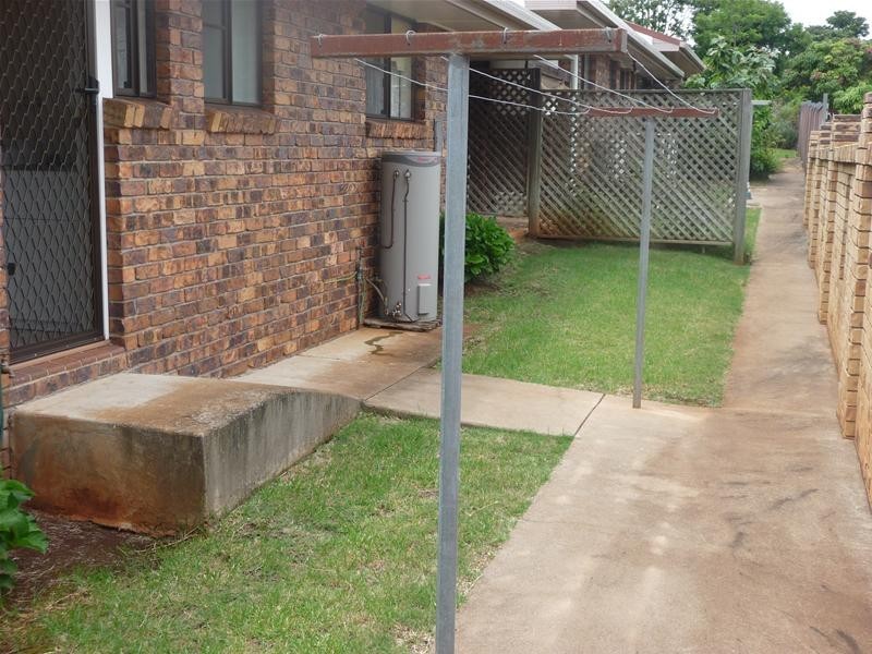 Centenary Heights QLD 4350