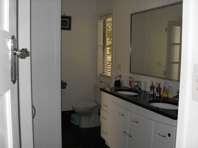 3 GENTLE STREET, East Toowoomba QLD 4350