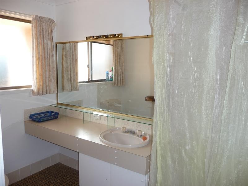 Centenary Heights QLD 4350