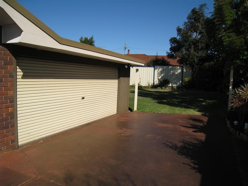 Kearneys Spring QLD 4350