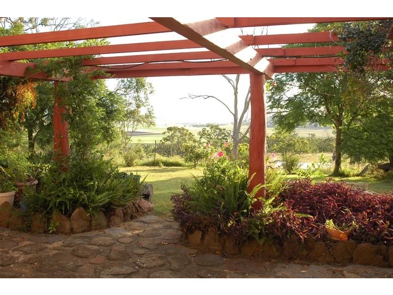 Hodgson Vale QLD 4352