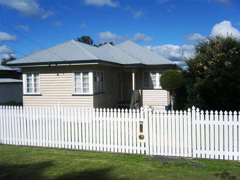 Mount Lofty QLD 4350