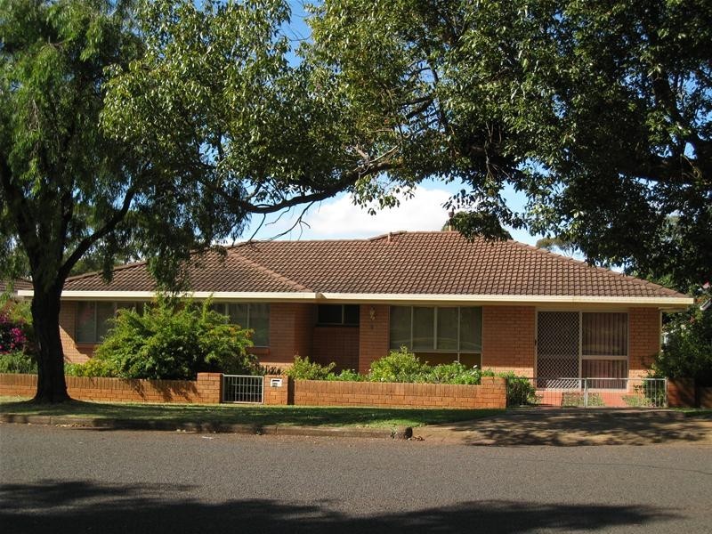 Newtown QLD 4305