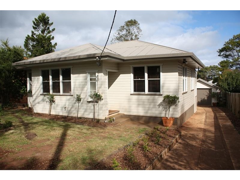 Mount Lofty QLD 4350