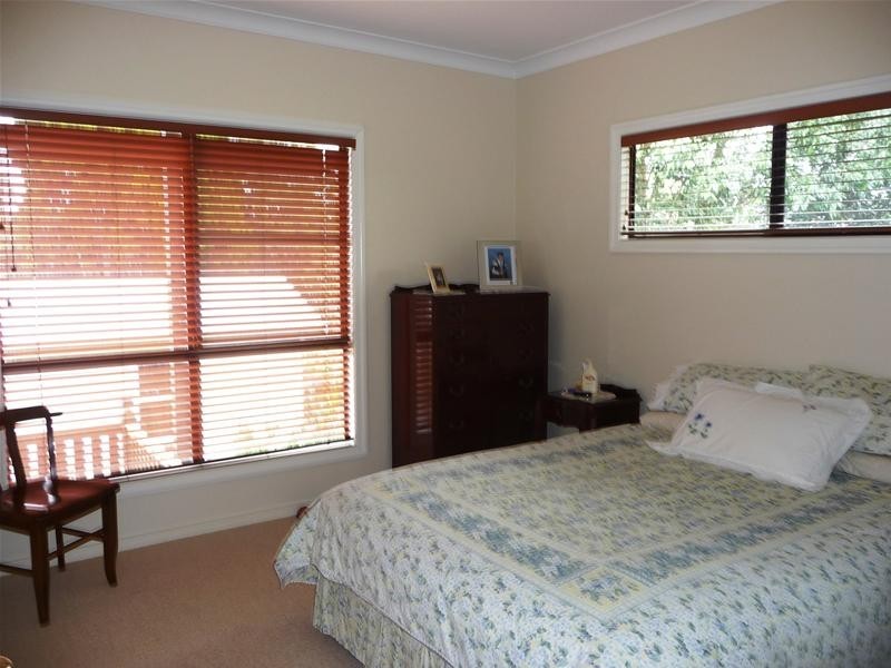 Mount Lofty QLD 4350