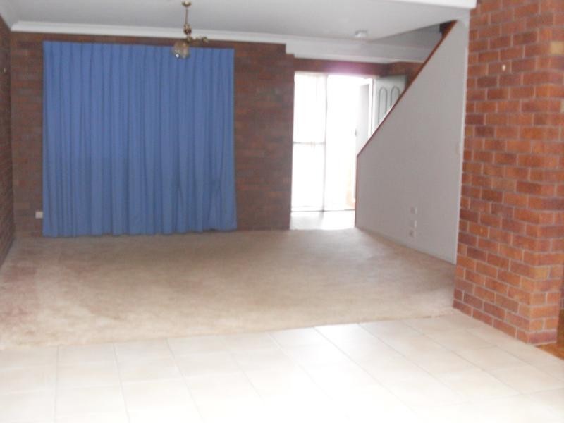 Kearneys Spring QLD 4350