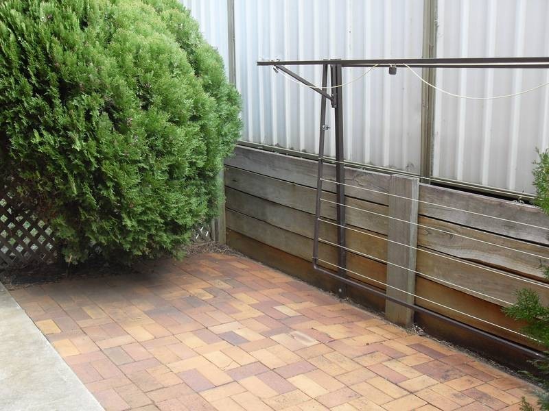 Kearneys Spring QLD 4350