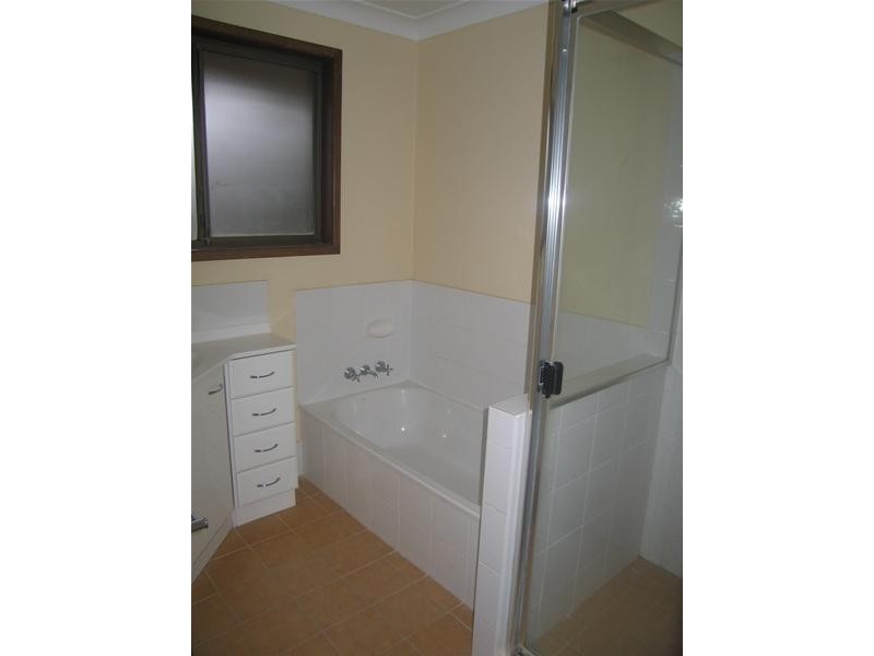 Centenary Heights QLD 4350