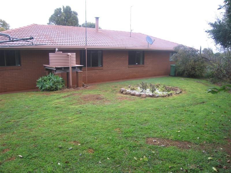 Centenary Heights QLD 4350