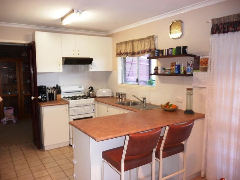 Kearneys Spring QLD 4350