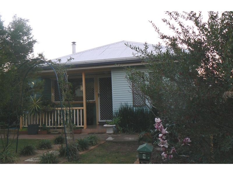 Mount Lofty QLD 4350