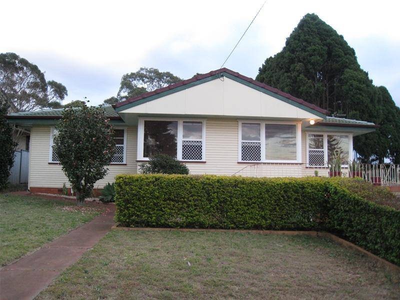 Centenary Heights QLD 4350
