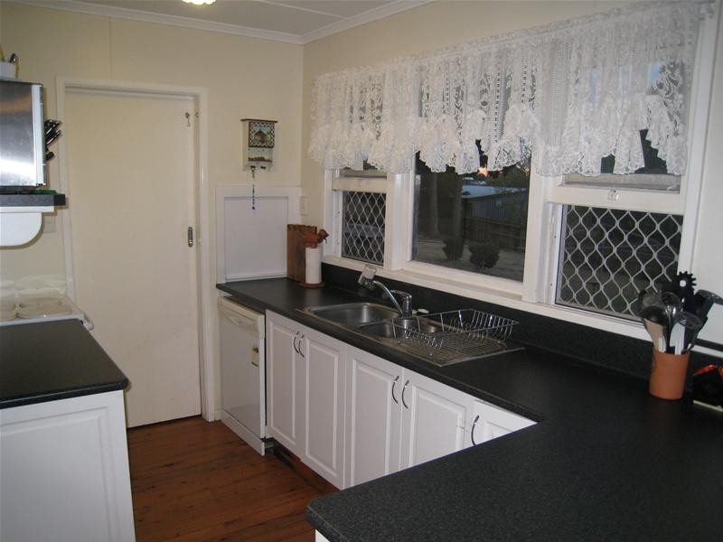 Centenary Heights QLD 4350