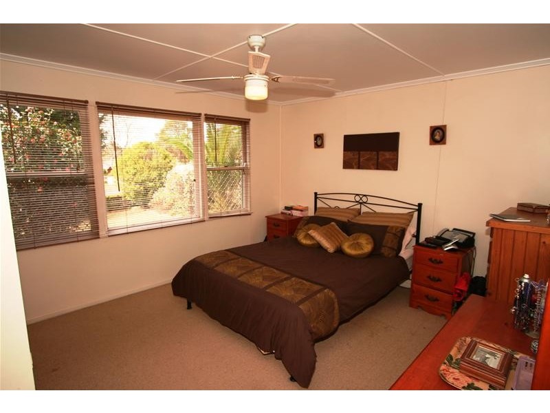 Centenary Heights QLD 4350