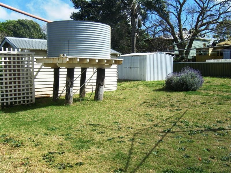 Mount Lofty QLD 4350