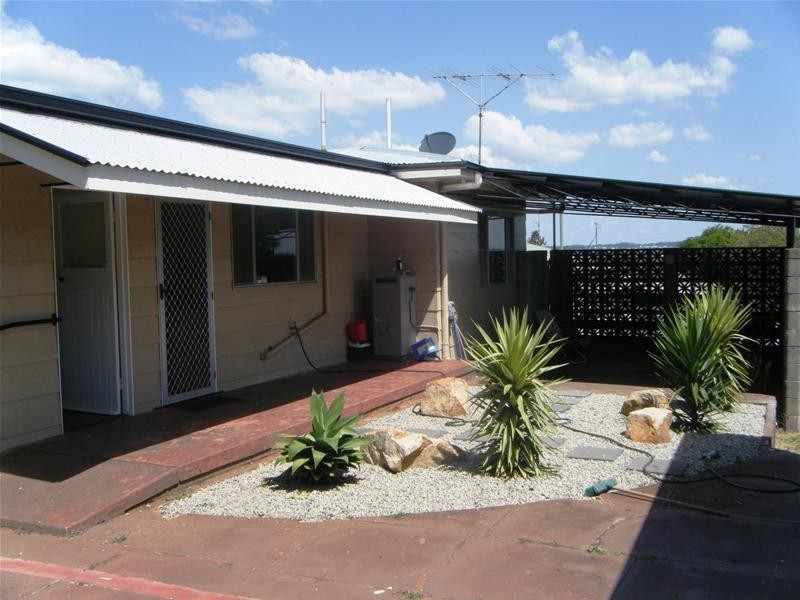 Mount Lofty QLD 4350