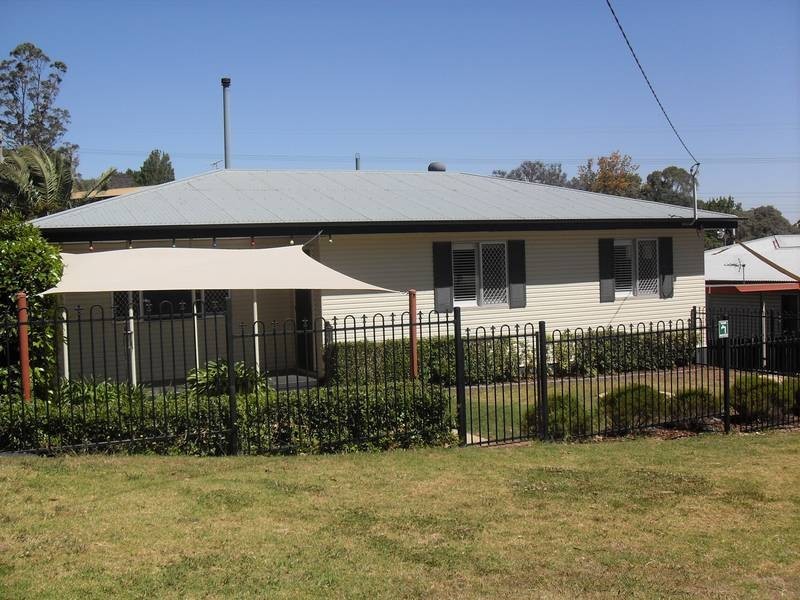 Mount Lofty QLD 4350