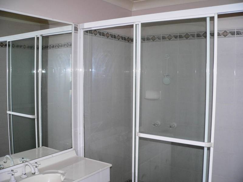 Kearneys Spring QLD 4350