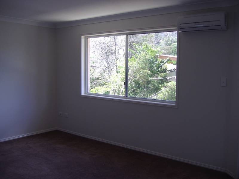 Mount Lofty QLD 4350