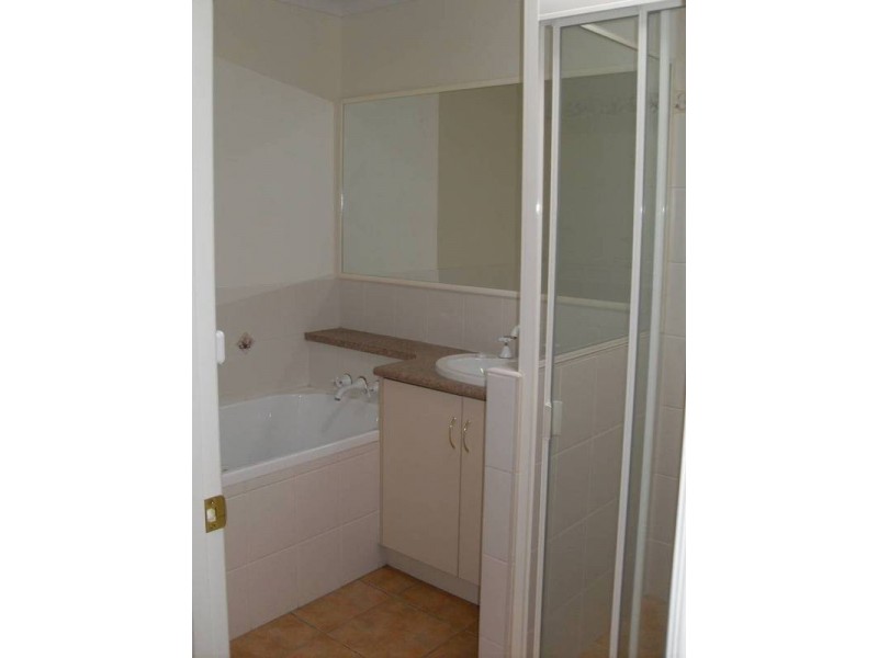Centenary Heights QLD 4350