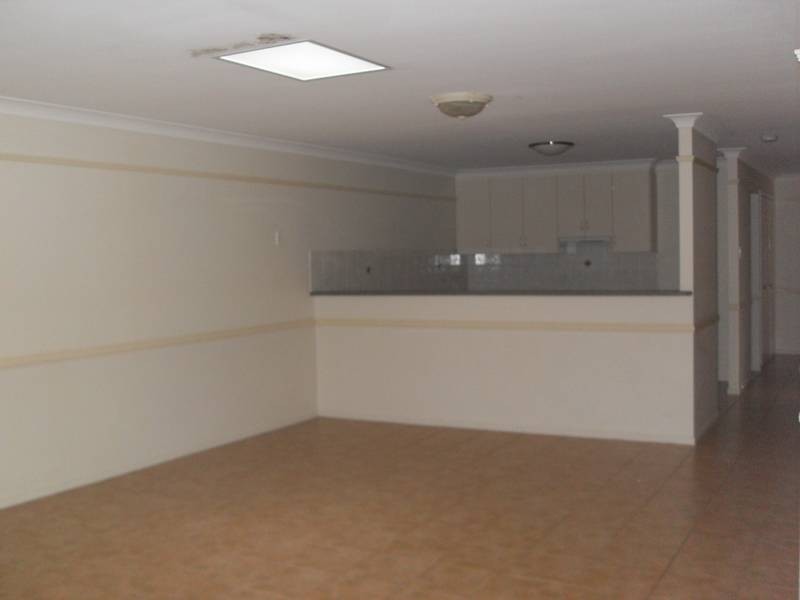 Centenary Heights QLD 4350